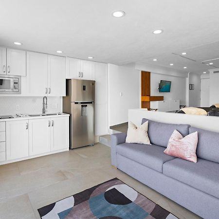 Luxury Condo Just Steps Away From The Beach! 푸에르토 발라타 외부 사진